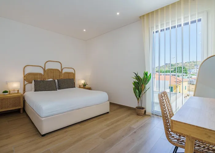 Antica Villa, Luxury Near The * Ribamar (Lourinha)